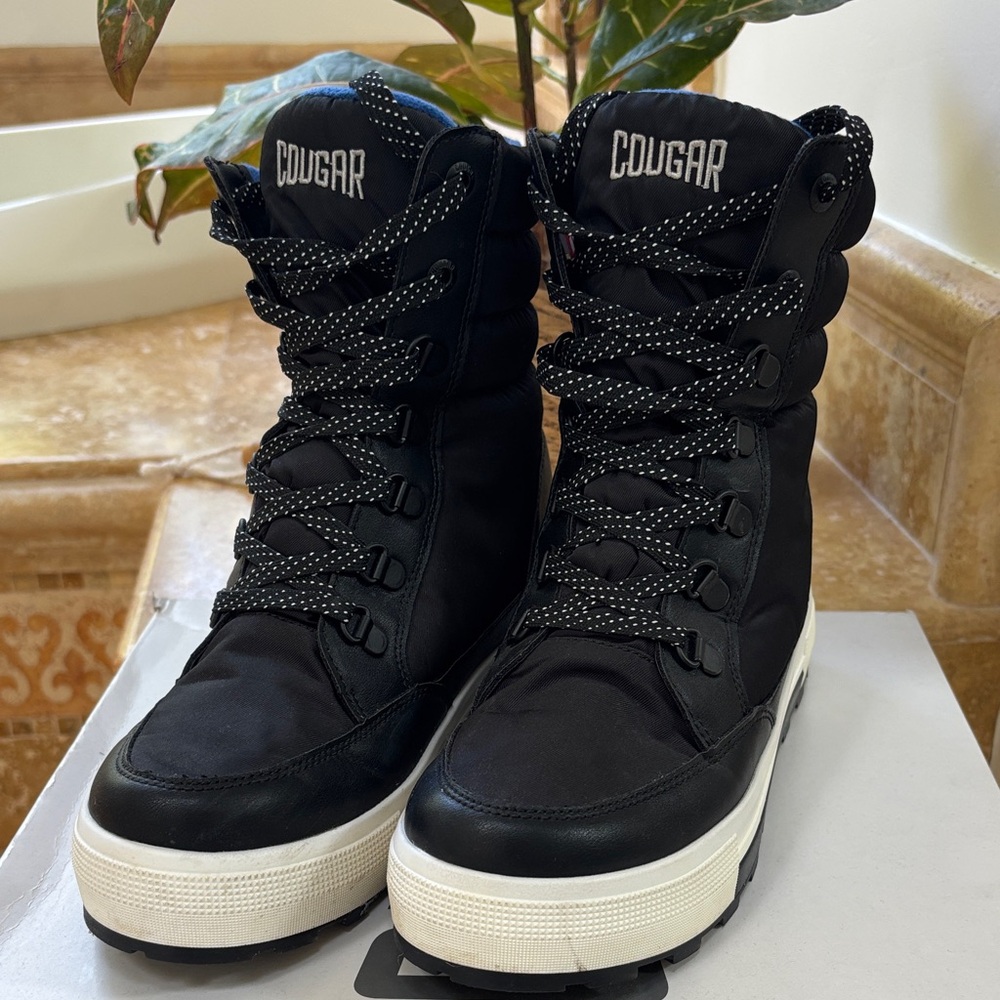 Cougar Women's Black and White Winter Boots